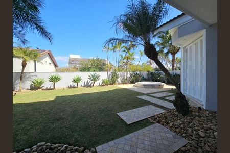 Casa de condomínio à venda com 470m², 5 quartos e 4 vagas Casa de condomínio à venda com 470m², 5 quartos e 4 vagasFoto 42