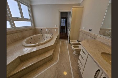 Casa de condomínio à venda com 470m², 5 quartos e 4 vagas Casa de condomínio à venda com 470m², 5 quartos e 4 vagasFoto 09