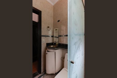 Casa para alugar com 250m², 5 quartos e 2 vagasBanheiro das suítes 2 e 3