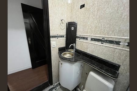 Banheiro de casa à venda com 5 quartos, 250m² em Jardim Santa Cruz (zona Norte), São Paulo