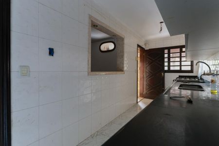 Casa para alugar com 250m², 5 quartos e 2 vagasCozinha