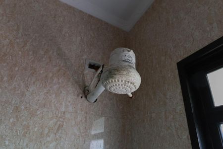 Casa para alugar com 250m², 5 quartos e 2 vagasBanheiro das suítes 2 e 3