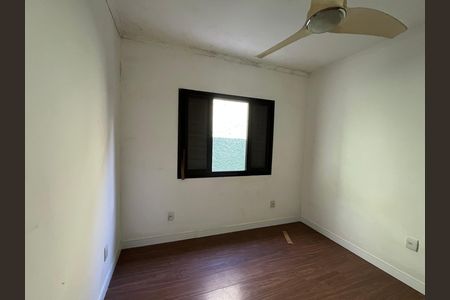 Casa à venda com 250m², 5 quartos e 2 vagas Casa à venda com 250m², 5 quartos e 2 vagasQuarto 3