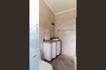 Casa para alugar com 250m², 5 quartos e 2 vagasBanheiro da suíte 1