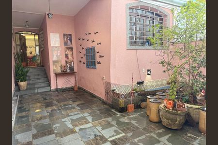 Casa à venda com 155m², 4 quartos e 2 vagas Casa à venda com 155m², 4 quartos e 2 vagasFoto 27