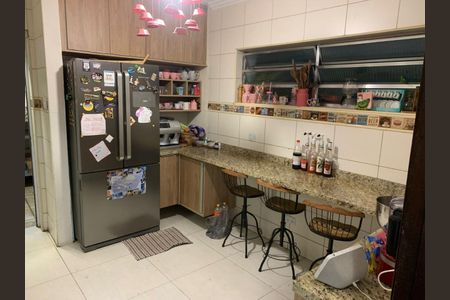 Casa à venda com 155m², 4 quartos e 2 vagas Casa à venda com 155m², 4 quartos e 2 vagasFoto 05