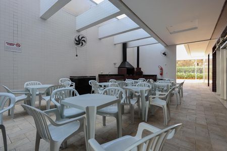 Apartamento à venda com 96m², 3 quartos e 2 vagas Apartamento à venda com 96m², 3 quartos e 2 vagasÁrea comum - Churrasqueira 1