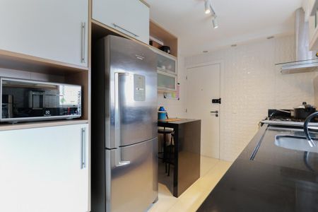 Apartamento à venda com 96m², 3 quartos e 2 vagas Apartamento à venda com 96m², 3 quartos e 2 vagasCozinha