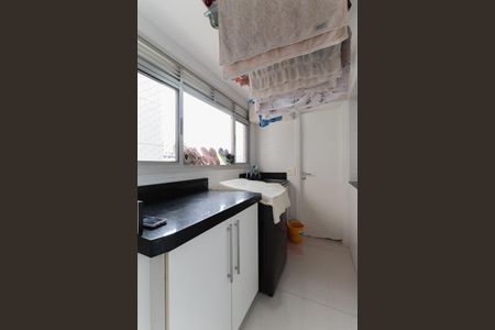 Apartamento à venda com 96m², 3 quartos e 2 vagas Apartamento à venda com 96m², 3 quartos e 2 vagasÁrea de serviço