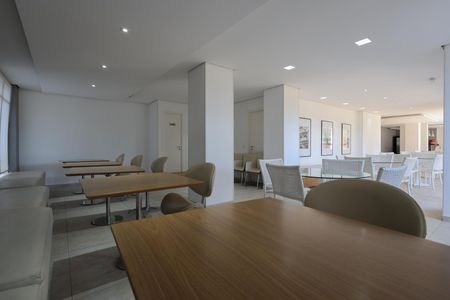 Apartamento à venda com 96m², 3 quartos e 2 vagas Apartamento à venda com 96m², 3 quartos e 2 vagasÁrea comum - Salão de festas 1