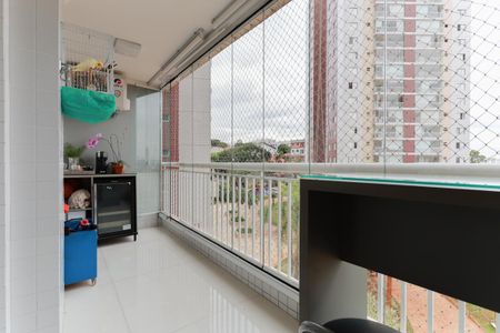Apartamento à venda com 96m², 3 quartos e 2 vagas Apartamento à venda com 96m², 3 quartos e 2 vagasVaranda gourmet