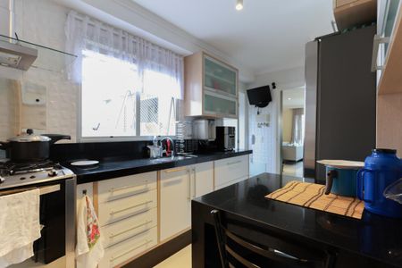 Apartamento à venda com 96m², 3 quartos e 2 vagas Apartamento à venda com 96m², 3 quartos e 2 vagasCozinha