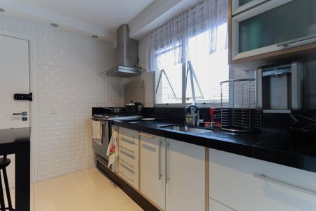Apartamento à venda com 96m², 3 quartos e 2 vagas Apartamento à venda com 96m², 3 quartos e 2 vagasCozinha