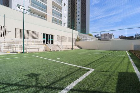 Apartamento à venda com 96m², 3 quartos e 2 vagas Apartamento à venda com 96m², 3 quartos e 2 vagasÁrea comum - Quadra de futebol society