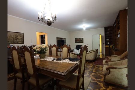 Sala de casa à venda com 3 quartos, 260m² em Vila Sonia, São Paulo