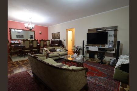 Casa à venda com 260m², 3 quartos e 4 vagasSala