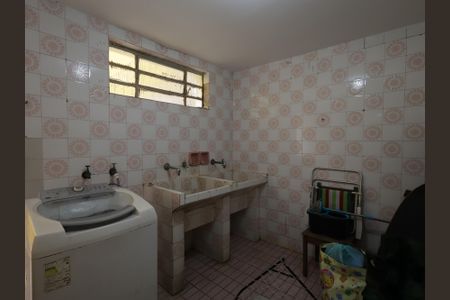 Casa à venda com 260m², 3 quartos e 4 vagasÁrea de Serviço