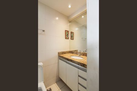 Apartamento para alugar com 70m², 2 quartos e 2 vagasBanheiro da Suíte