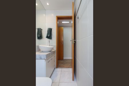 Apartamento para alugar com 70m², 2 quartos e 2 vagasBanheiro Social