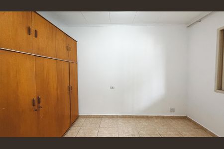 Casa para alugar com 150m², 2 quartos e 1 vagaQuarto