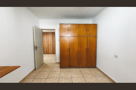 Casa para alugar com 150m², 2 quartos e 1 vagaQuarto