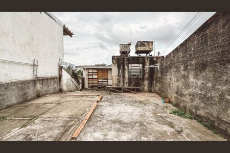 Casa para alugar com 45m², 1 quarto e sem vagaQuintal