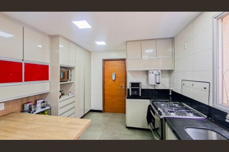 Cozinha e Área de Serviço de apartamento à venda com 3 quartos, 125m² em Santa Efigênia, Belo Horizonte