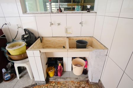 Casa à venda com 351m², 6 quartos e 2 vagasÁrea de Serviço