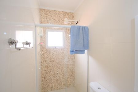 Casa à venda com 351m², 6 quartos e 2 vagasBanheiro da Suíte