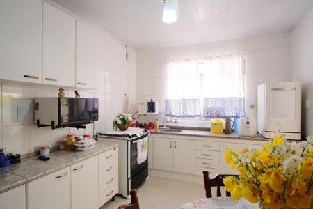 Casa à venda com 351m², 6 quartos e 2 vagasCozinha 1