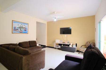 Casa à venda com 351m², 6 quartos e 2 vagasSala 2