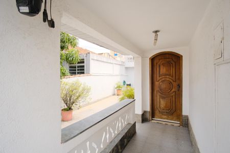 Casa à venda com 351m², 6 quartos e 2 vagasEntrada