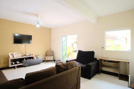 Casa à venda com 351m², 6 quartos e 2 vagasSala 2