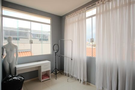 Casa à venda com 351m², 6 quartos e 2 vagasTerraço 1