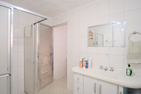 Casa à venda com 351m², 6 quartos e 2 vagasBanheiro 1