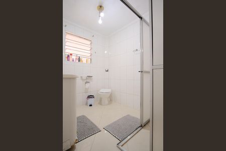 Casa à venda com 351m², 6 quartos e 2 vagasBanheiro 1