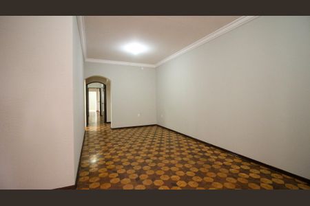 Casa para alugar com 250m², 3 quartos e 3 vagas