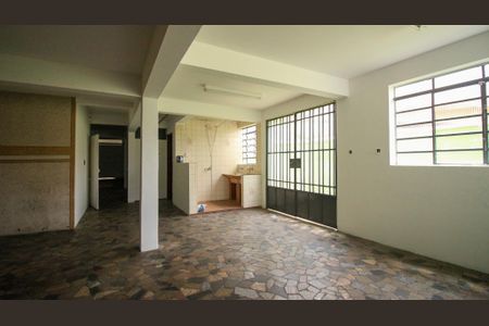 Casa para alugar com 250m², 3 quartos e 3 vagas