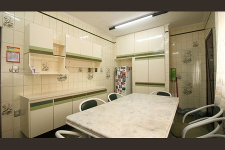 Casa para alugar com 250m², 3 quartos e 3 vagas