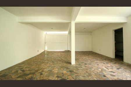 Casa para alugar com 250m², 3 quartos e 3 vagas