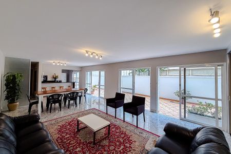 Apartamento à venda com 80m², 2 quartos e 1 vagaÁrea comum