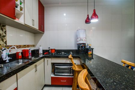 Casa à venda com 79m², 2 quartos e 2 vagas Casa à venda com 79m², 2 quartos e 2 vagasCozinha e Área de Serviço