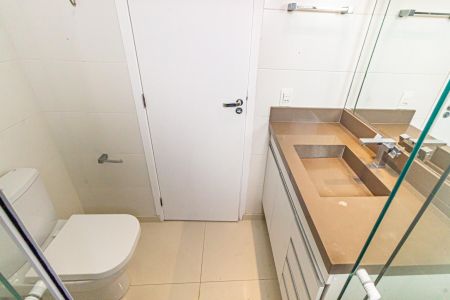 Apartamento à venda com 104m², 2 quartos e 2 vagasBanheiro 2 da Suíte 1