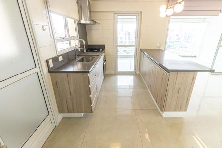 Apartamento à venda com 104m², 2 quartos e 2 vagasCozinha
