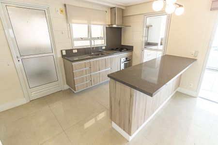 Apartamento à venda com 104m², 2 quartos e 2 vagasCozinha