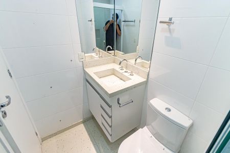 Apartamento à venda com 104m², 2 quartos e 2 vagasBanheiro da Suíte 2