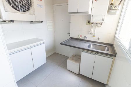 Apartamento à venda com 104m², 2 quartos e 2 vagasCozinha