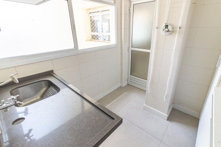 Apartamento à venda com 104m², 2 quartos e 2 vagasCozinha