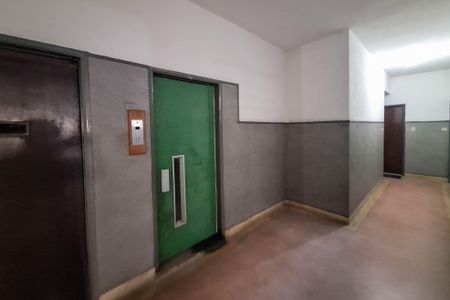 Apartamento à venda com 61m², 2 quartos e sem vagaÁrea comum