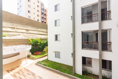 Vista  de apartamento à venda com 2 quartos, 60m² em Jaguaribe, Osasco